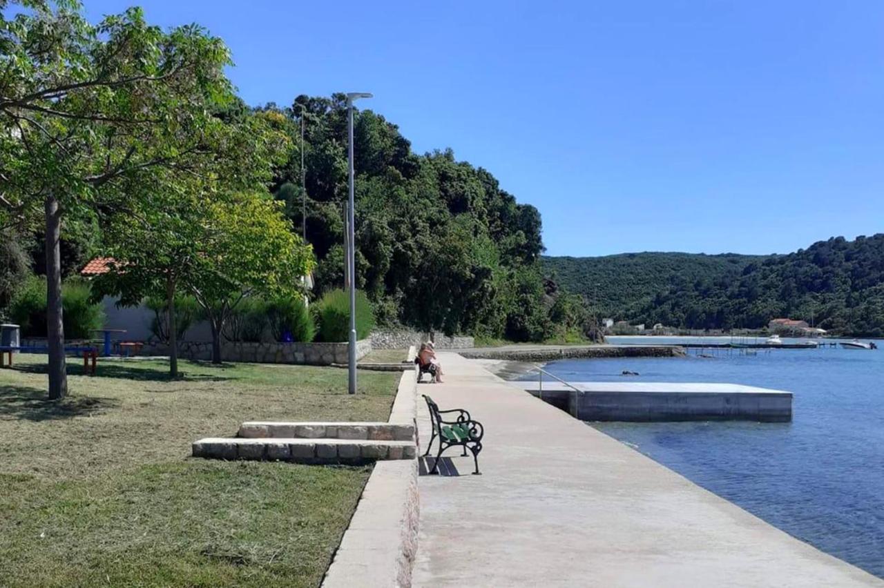 Apartments By The Sea Kampor, Rab - 4986 Екстериор снимка